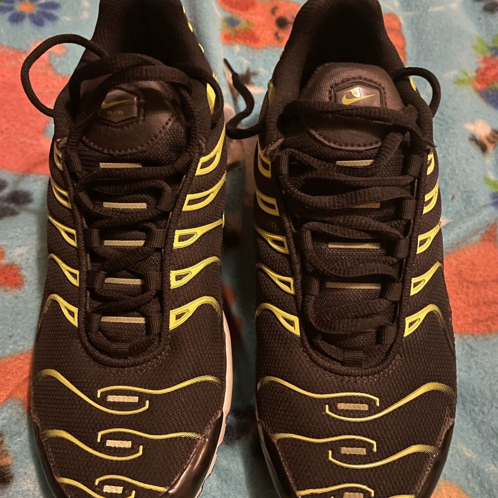 Nike Air Max Black and Neon Shoes